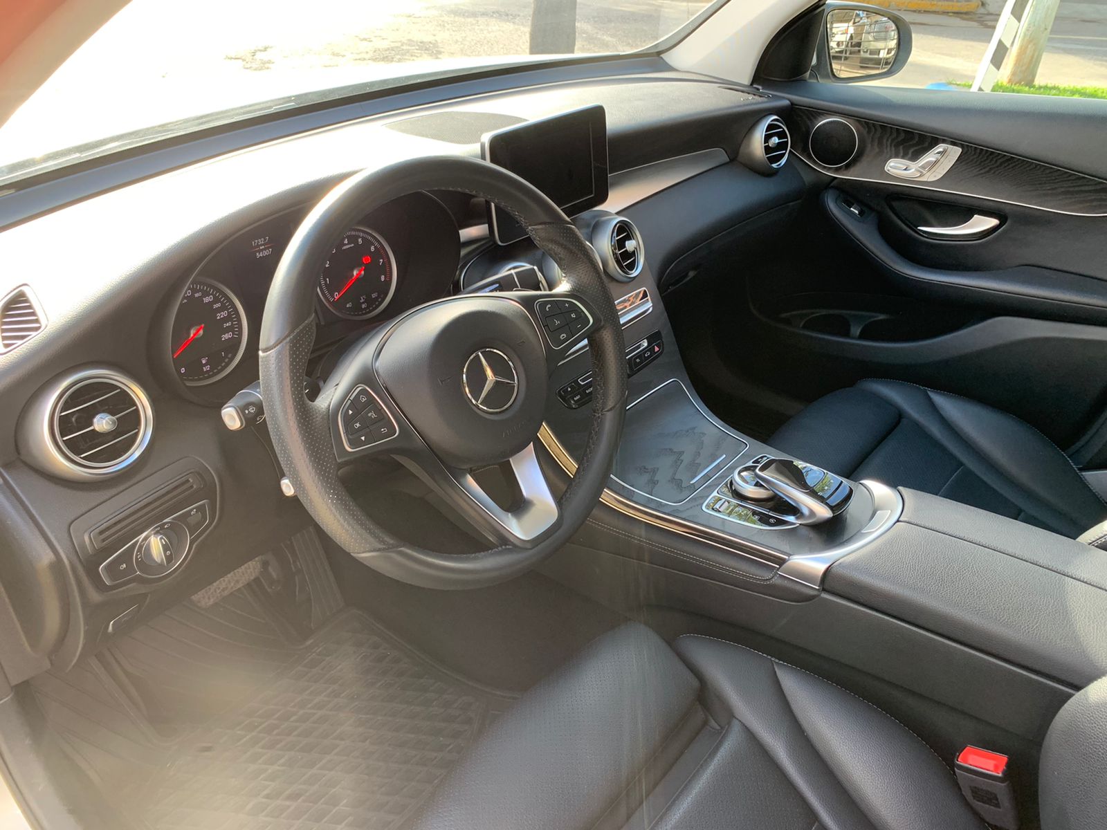 MERCEDES BENZ GLC300 SPORT Q/C 2019 PLATA 0489