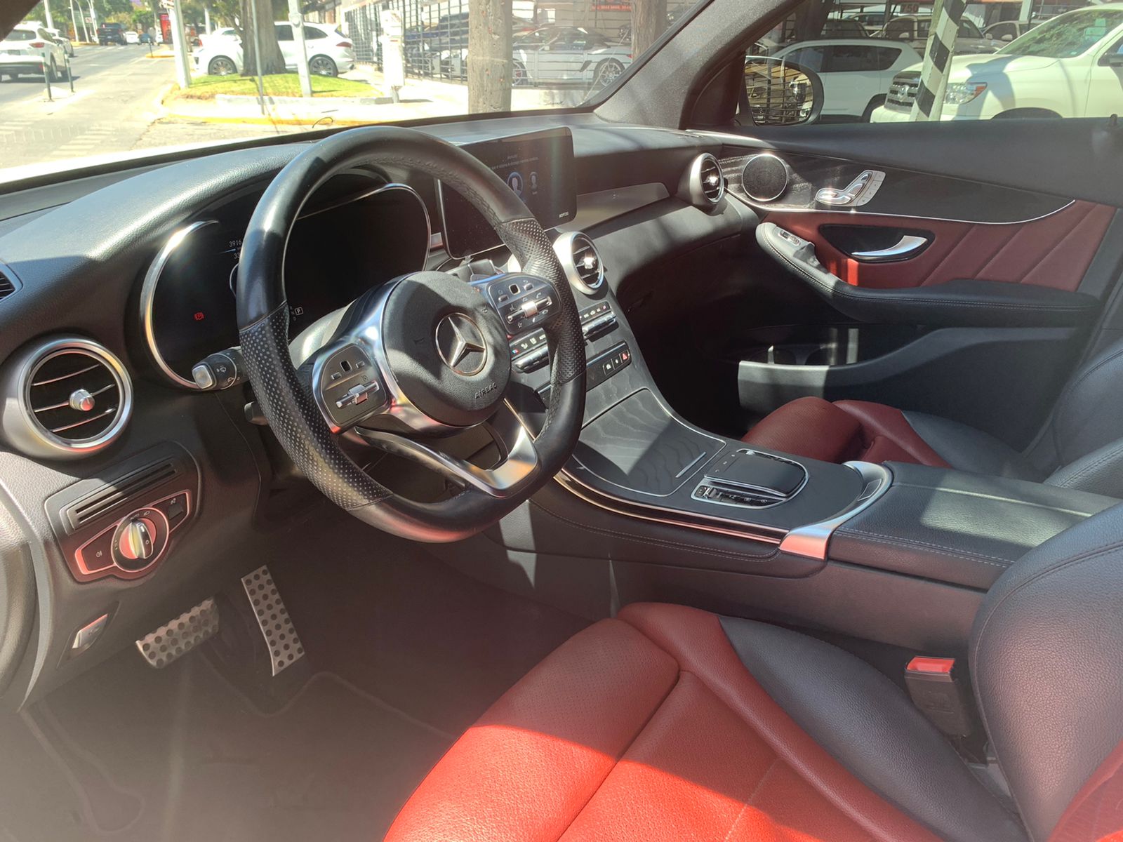 MERCEDES BENZ GLC300 COUPE 2020 BLANCO