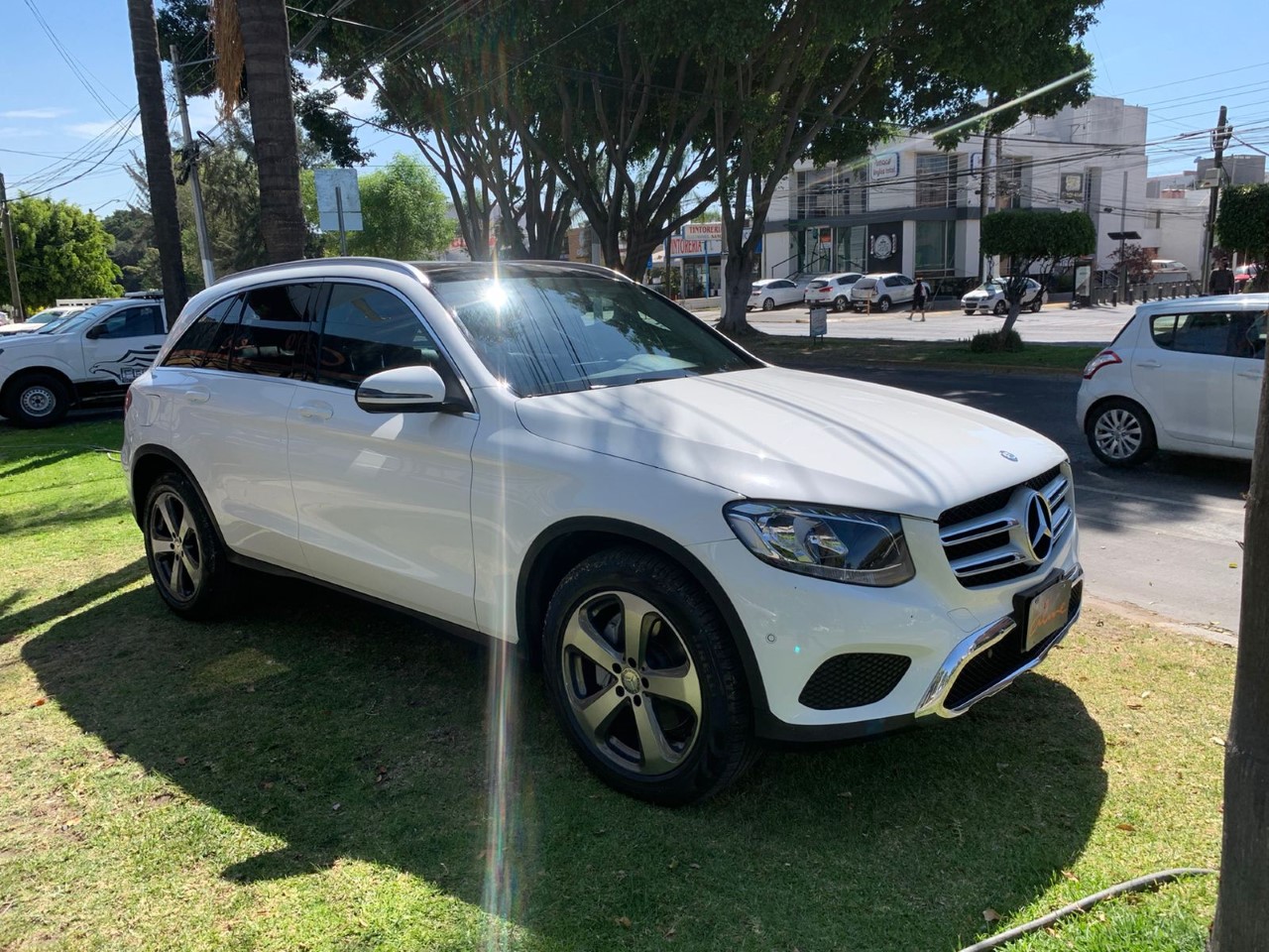 MERCEDES BENZ GLC300 OFF ROAD 2016 BLANCO Q/C