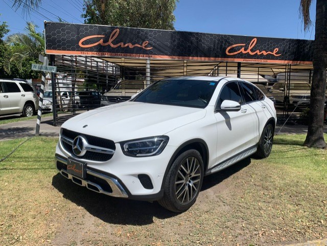 MERCEDES BENZ GLC300 COUPE 2020 BLANCO
