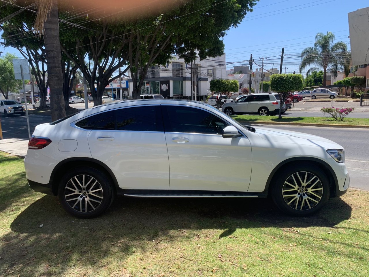 MERCEDES BENZ GLC300 COUPE 2020 BLANCO