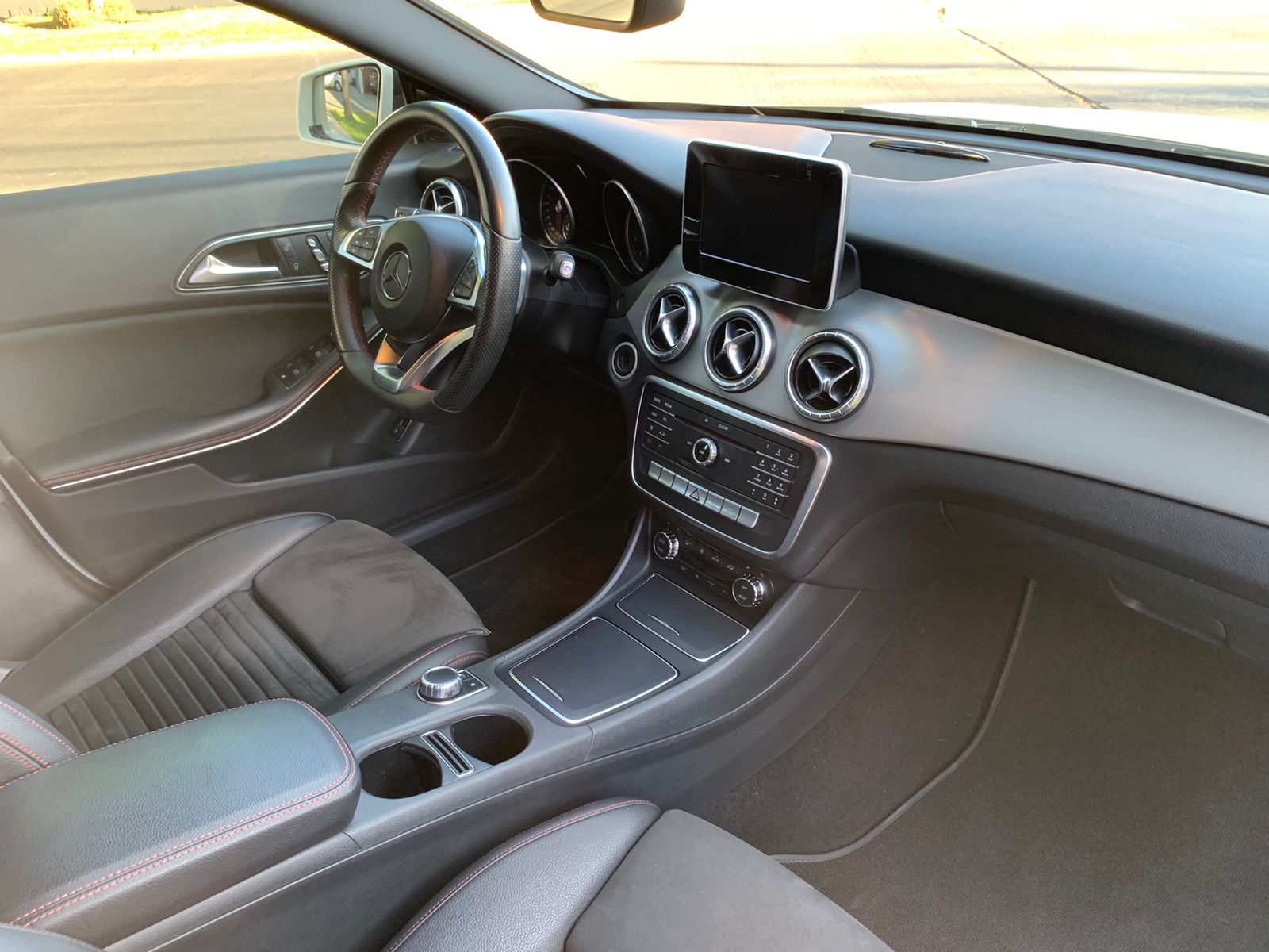 MERCEDES BENZ CLA250 SPORT 2017