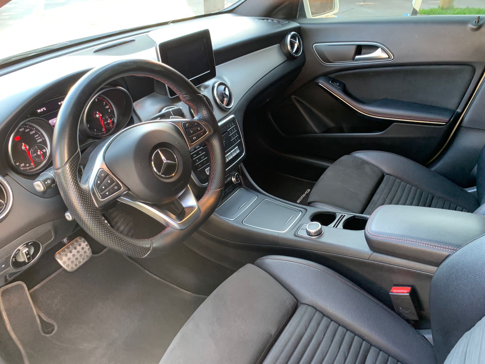 MERCEDES BENZ CLA250 SPORT 2017