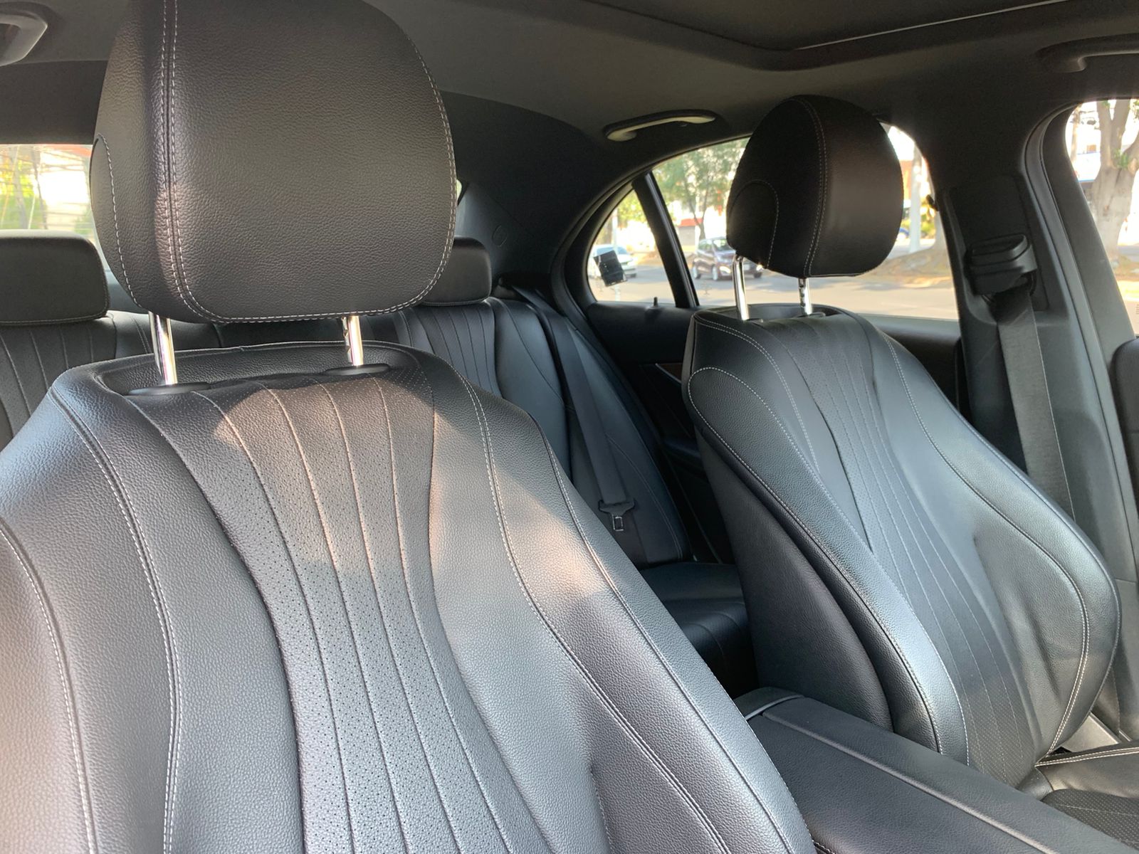 MERCEDES E200 2017 GRIS