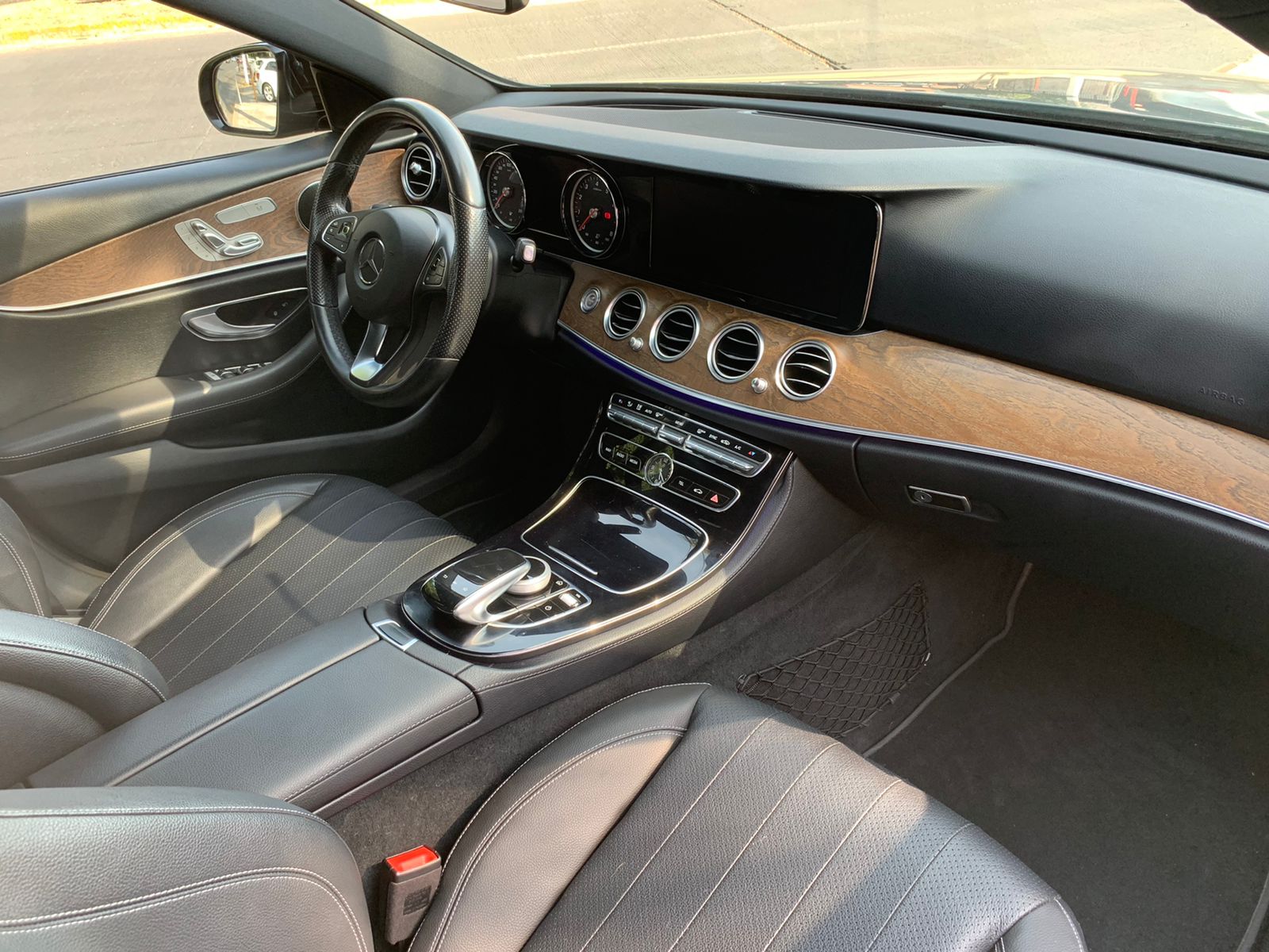 MERCEDES E200 2017 GRIS