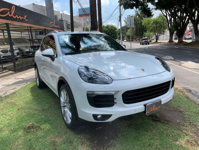 PORSCHE CAYENNE S HYBRID 2016 BLANCO