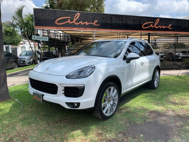 PORSCHE CAYENNE S HYBRID 2016 BLANCO