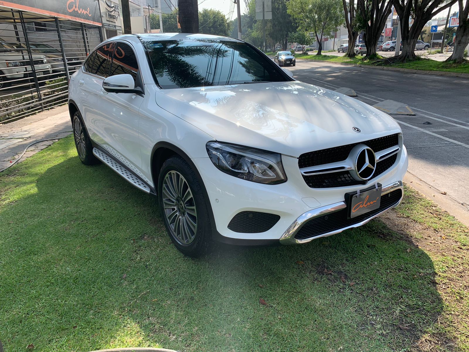 Mercedes-Benz GLC 300 Coupe Avantgarde 2019 Blanco