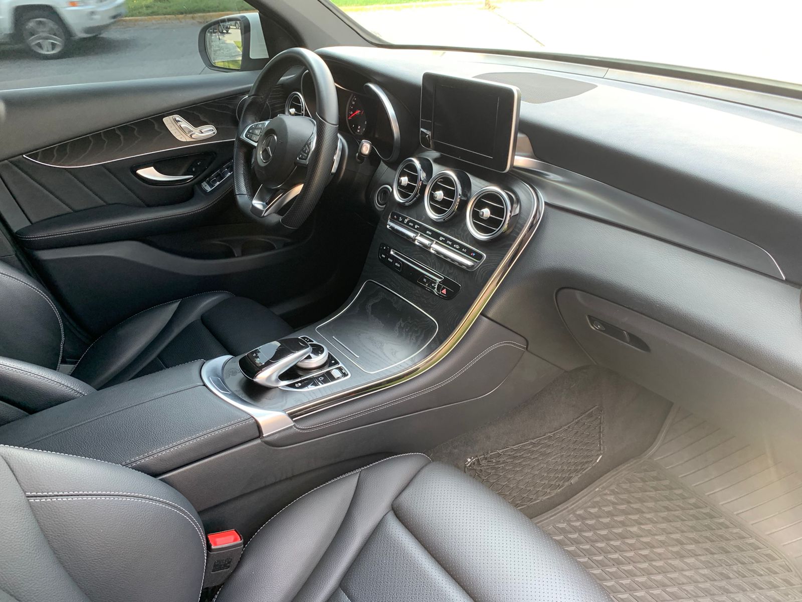 Mercedes-Benz GLC 300 Coupe Avantgarde 2019 Blanco