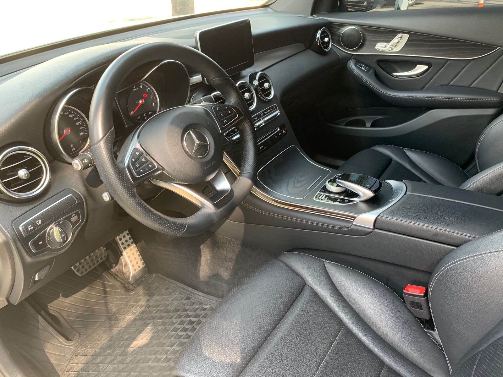 Mercedes-Benz GLC 300 Coupe Avantgarde 2019 Blanco