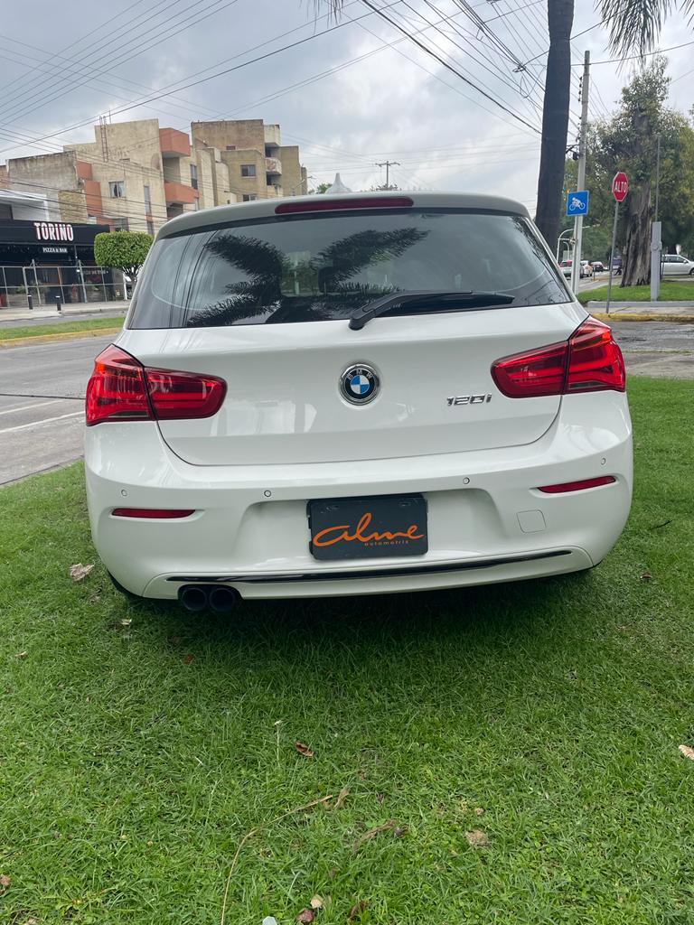 BMW 120IA 2017 BLANCO