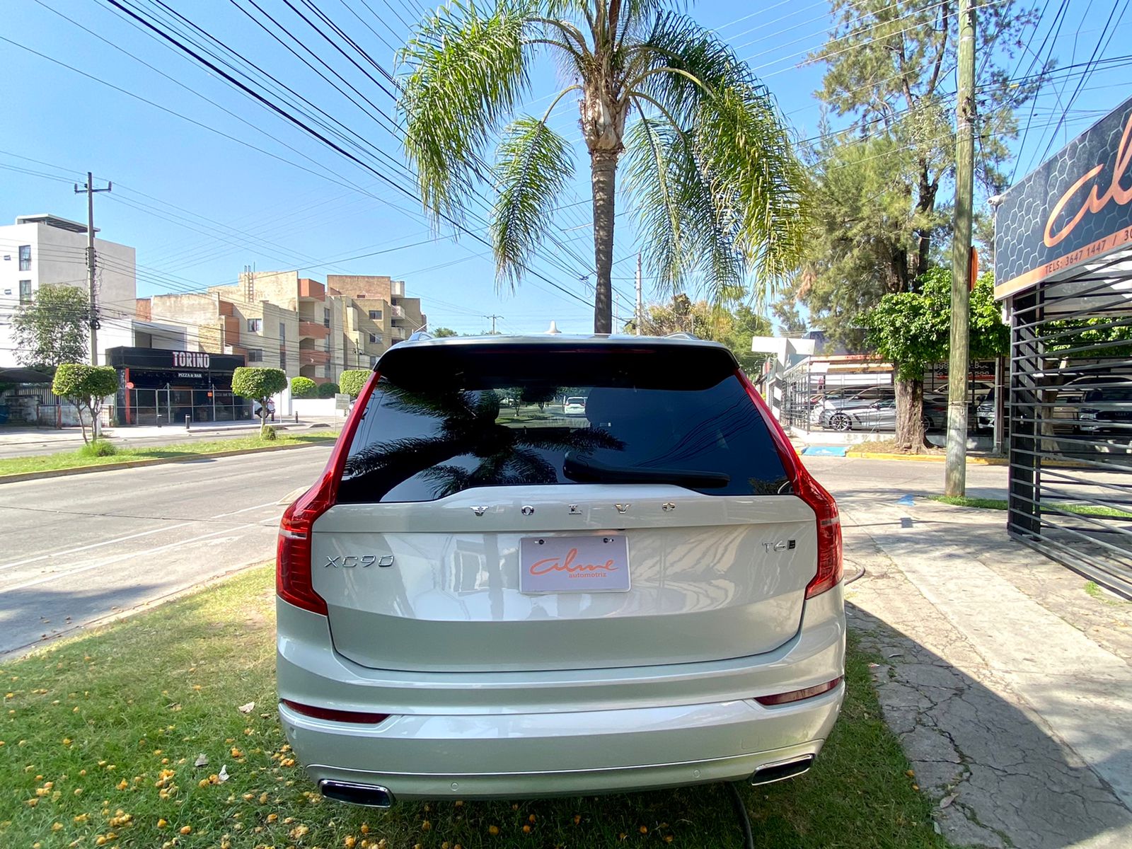 VOLVO XC90 PLATA 2021