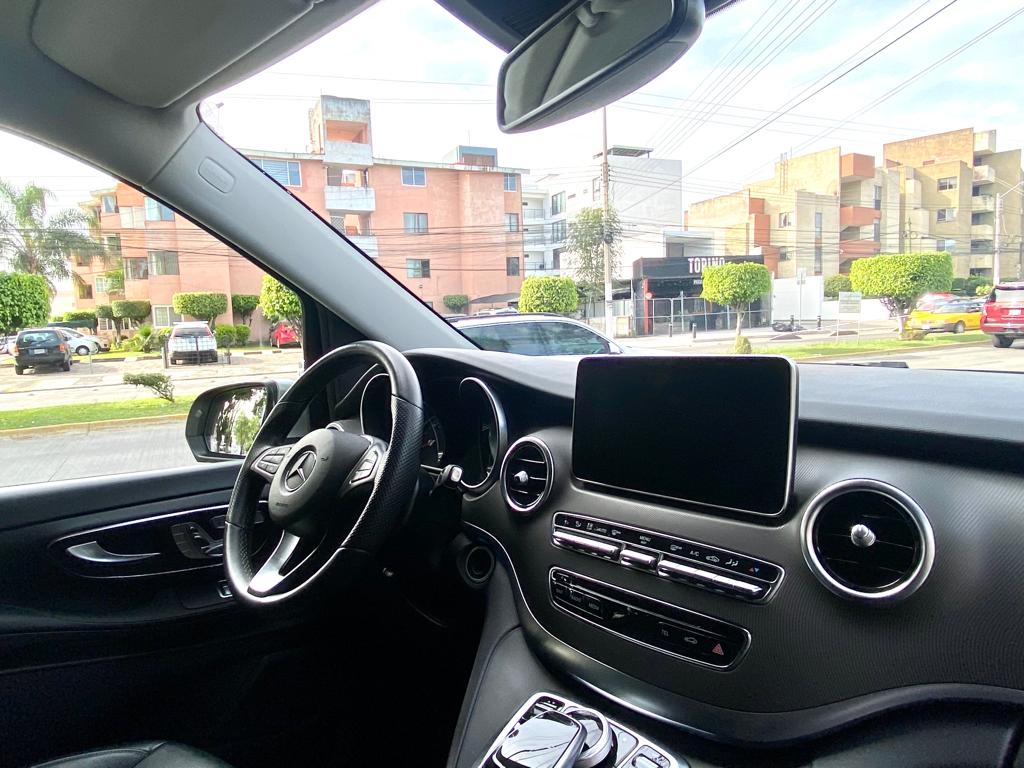 MERCEDES V250 AVANGARDE 2019 GRIS