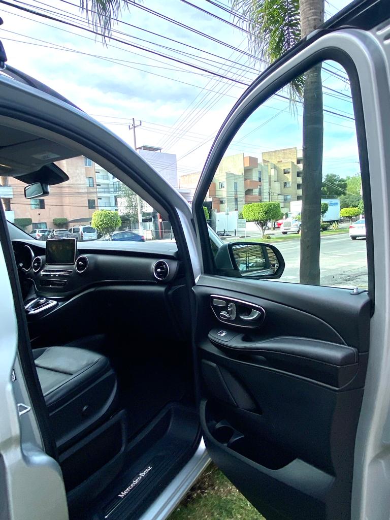 MERCEDES V250 AVANGARDE 2019 GRIS