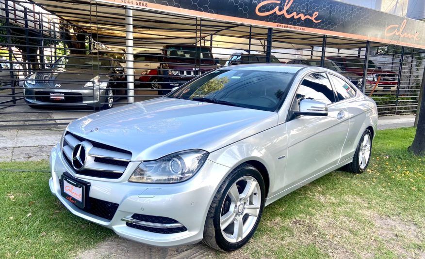 MERCEDES C 250 COUPE CGI  PLATA 2012