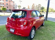 NISSAN MARCH ROJO 2020