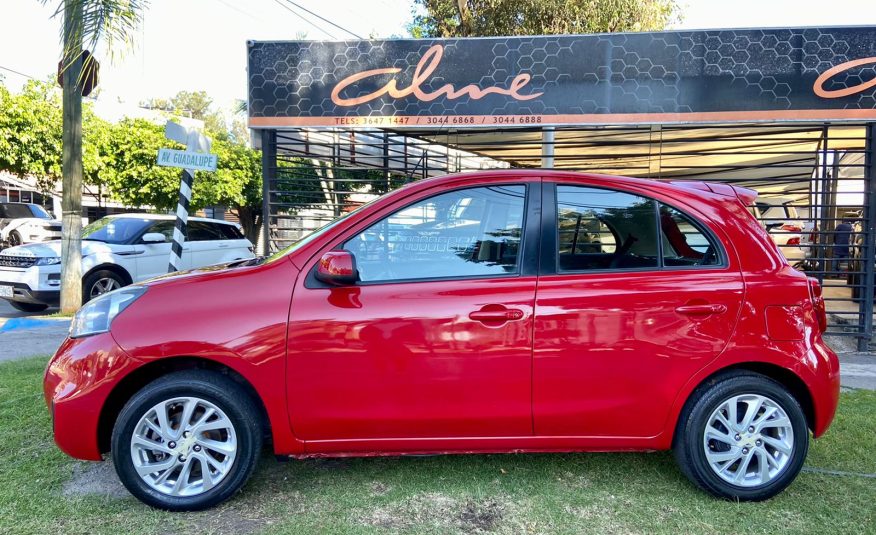 NISSAN MARCH ROJO 2020