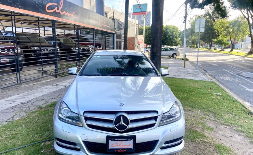 MERCEDES C 250 COUPE CGI  PLATA 2012
