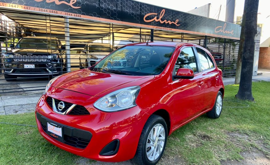 NISSAN MARCH ROJO 2020