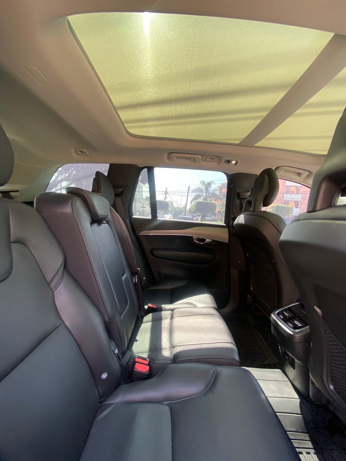 VOLVO XC90 PLATA 2021