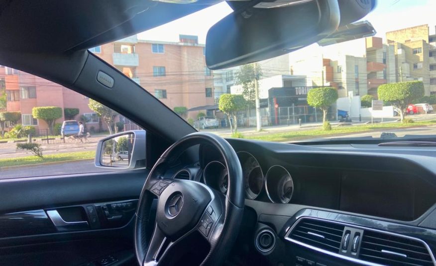 MERCEDES C 250 COUPE CGI  PLATA 2012