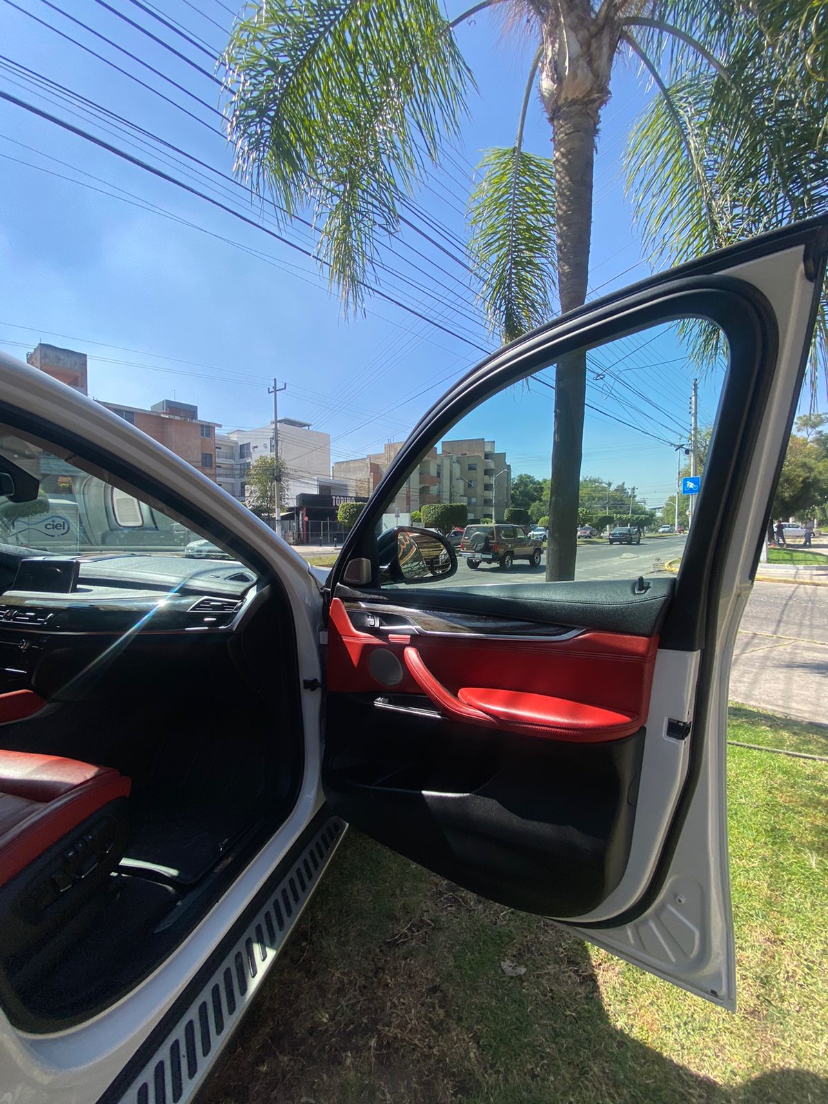BMW X6 50I XDRIVE BLANCO 2017