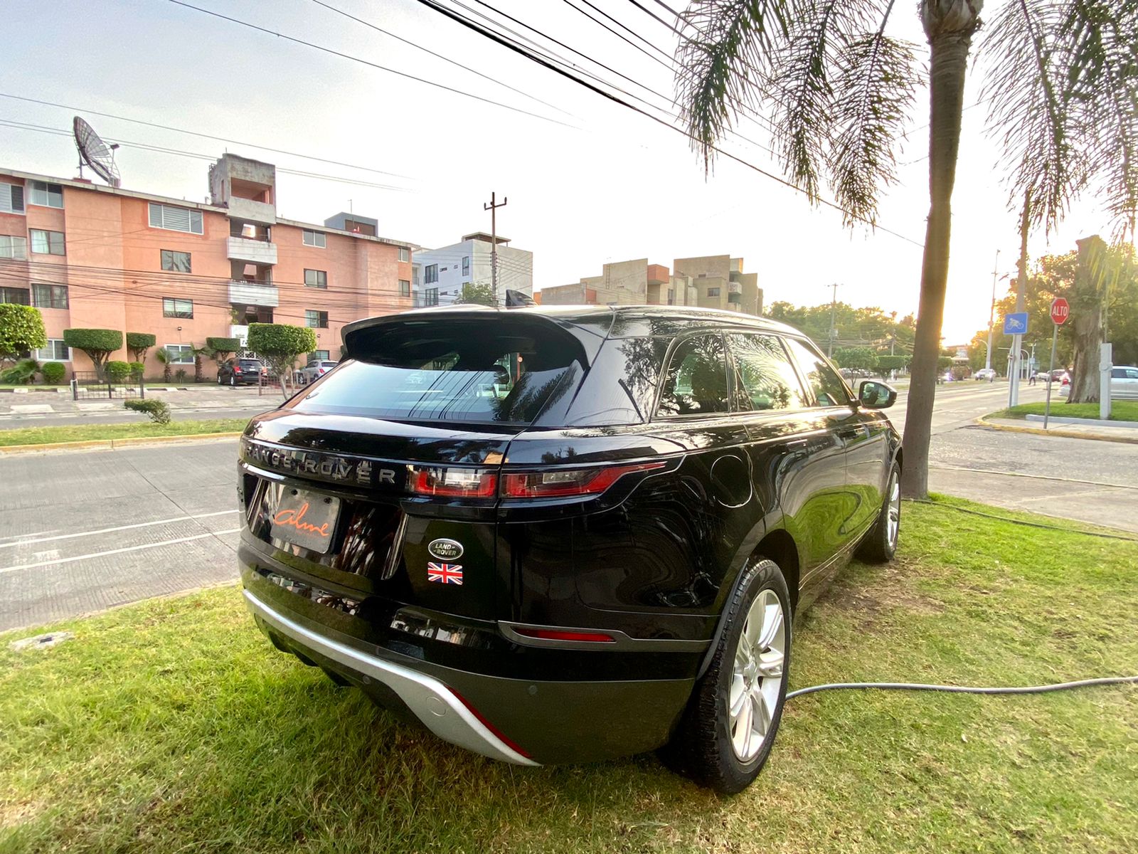 LAND ROVER RANGE ROVER VELAR NEGRO 2018