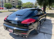 PORSCHE PANAMERA NEGRO 2016