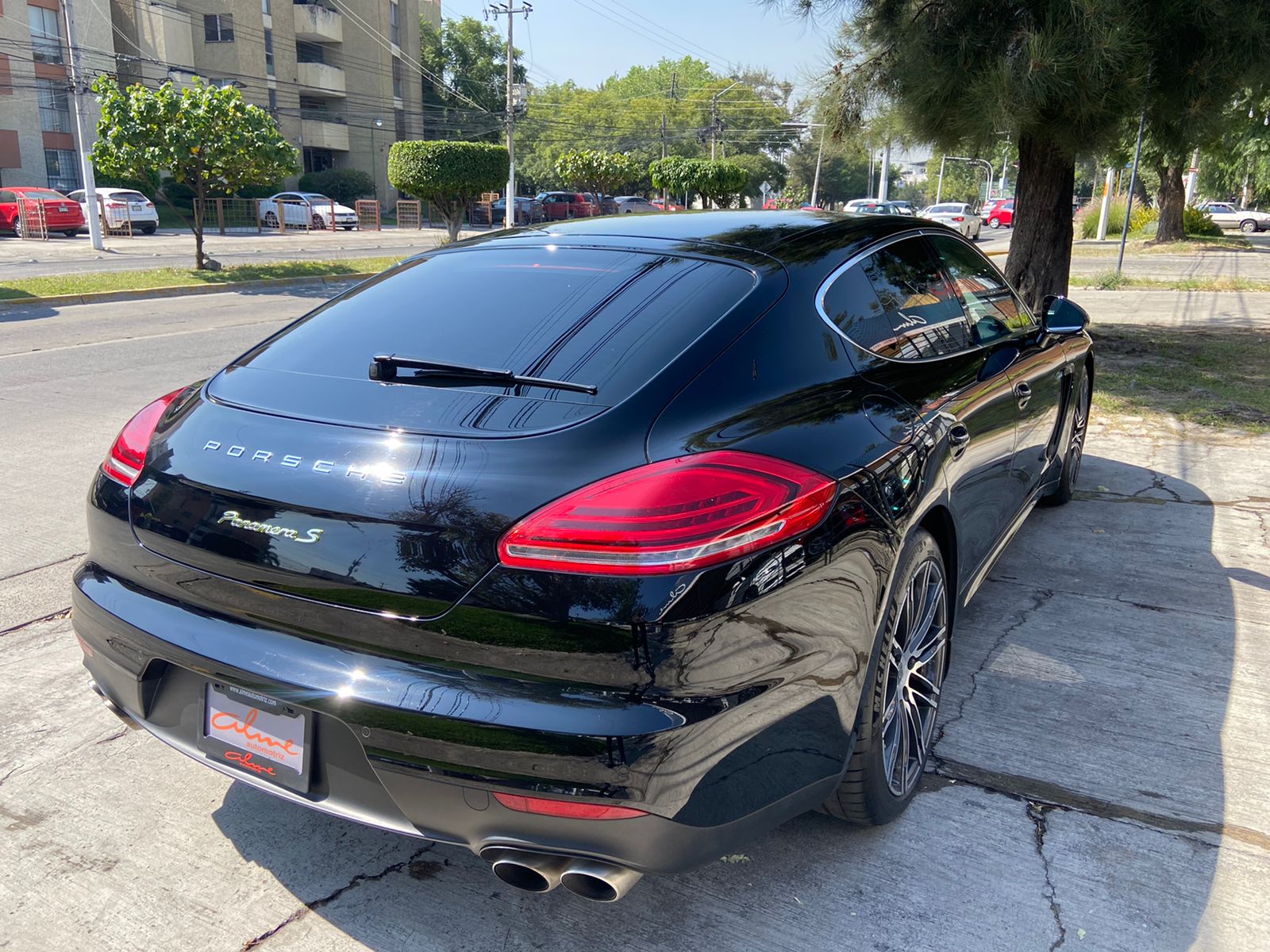 PORSCHE PANAMERA NEGRO 2016