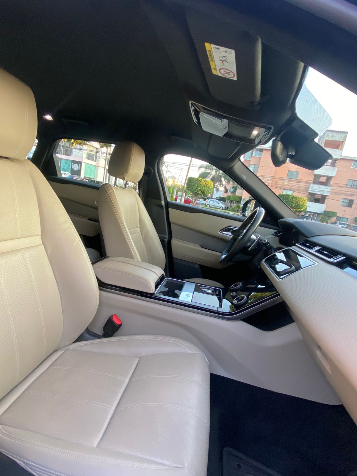 LAND ROVER RANGE ROVER VELAR NEGRO 2018