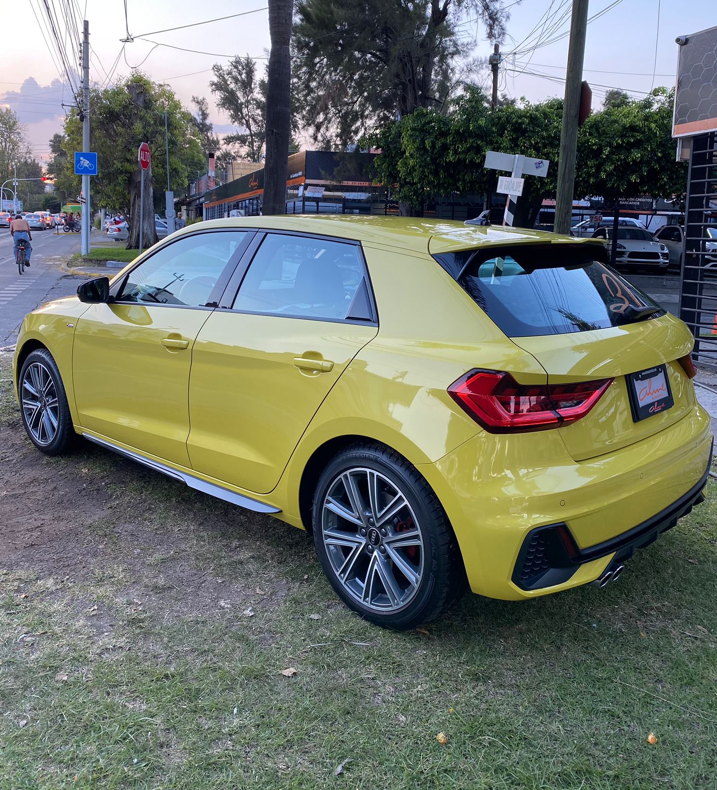 AUDI A1 S LINE 2022 AMARILLO