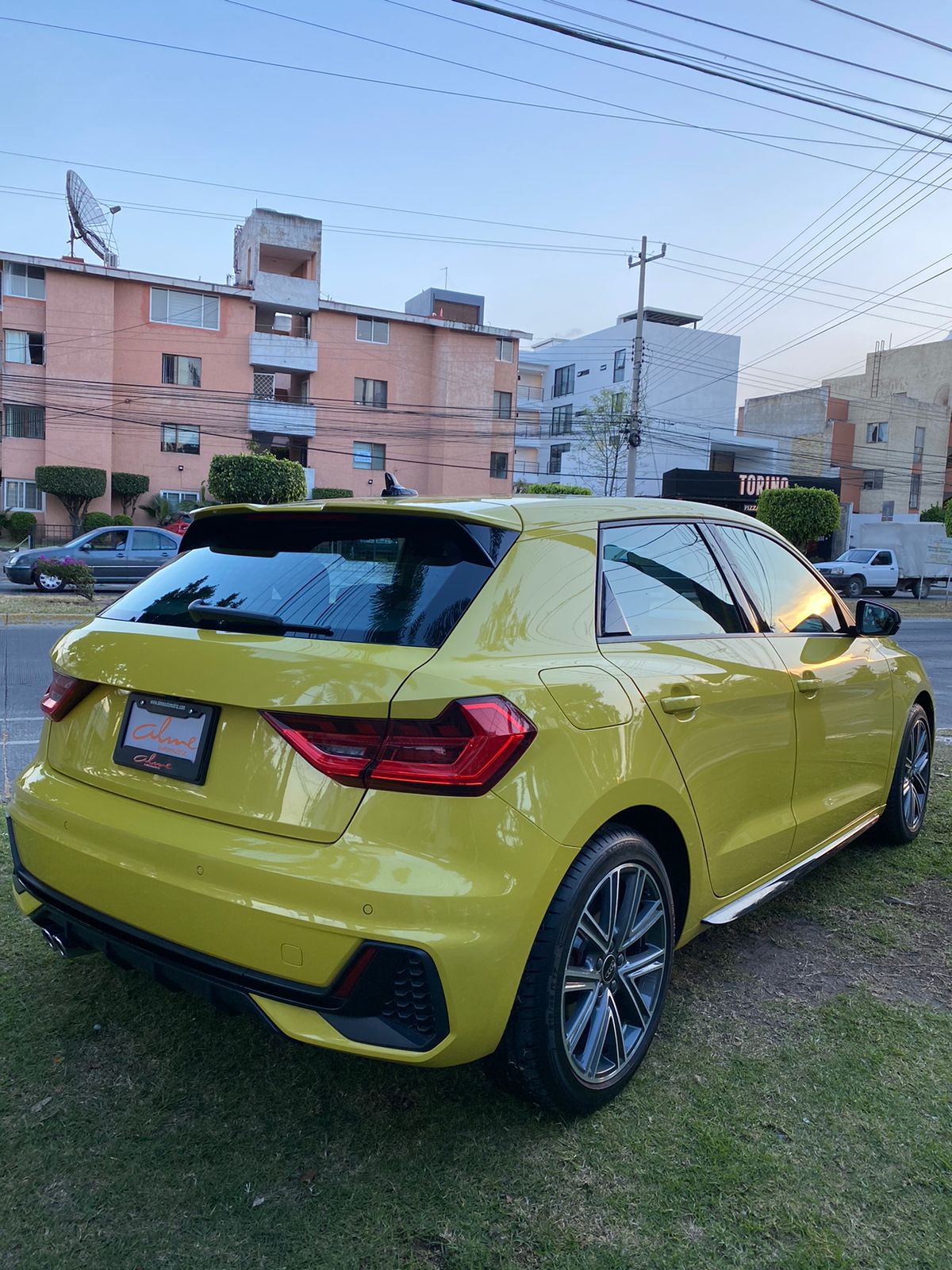 AUDI A1 S LINE 2022 AMARILLO