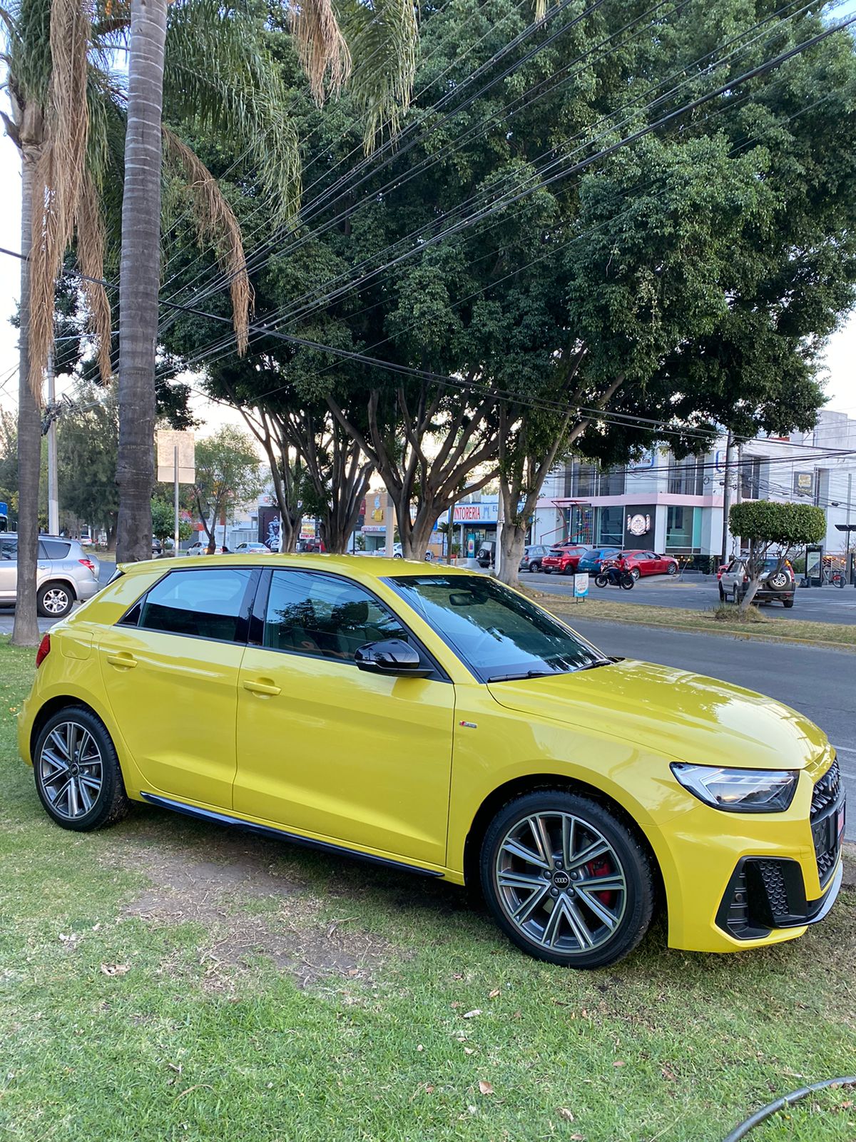 AUDI A1 S LINE 2022 AMARILLO