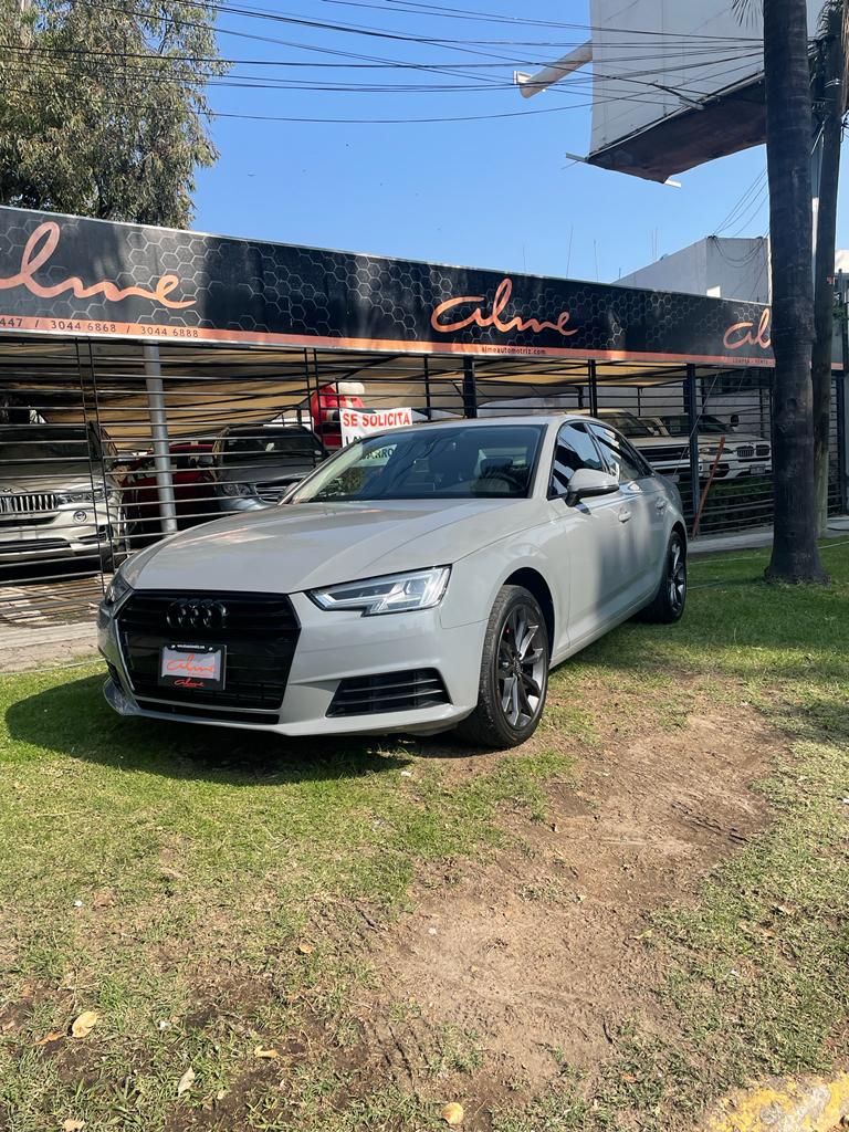 AUDI A4 2017 GRIS
