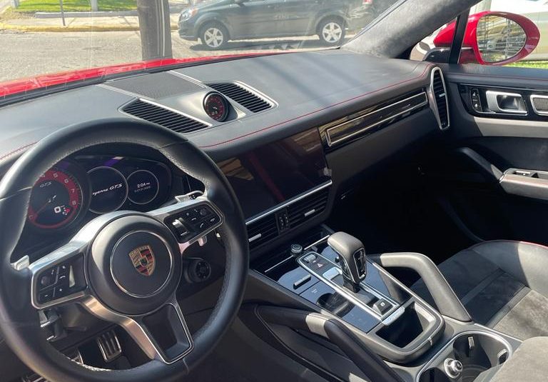 PORSCHE CAYENNE ROJO 2021 COUPE