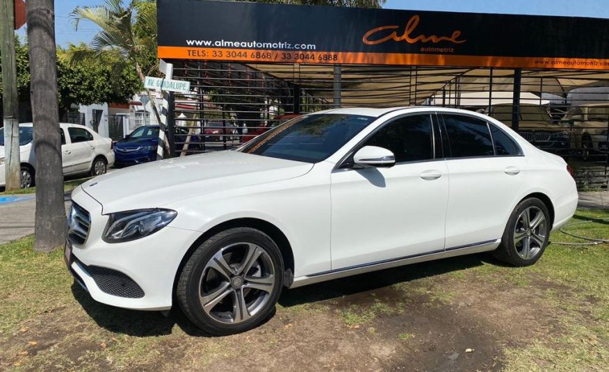 MERCEDES E 200 2017 BLANCO