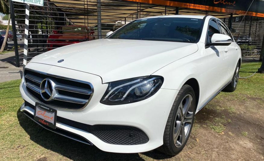 MERCEDES E 200 2017 BLANCO