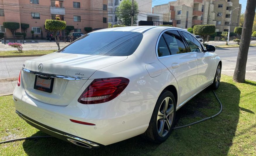 MERCEDES E 200 2017 BLANCO