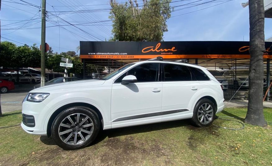 AUDI Q7 2017 BLANCA