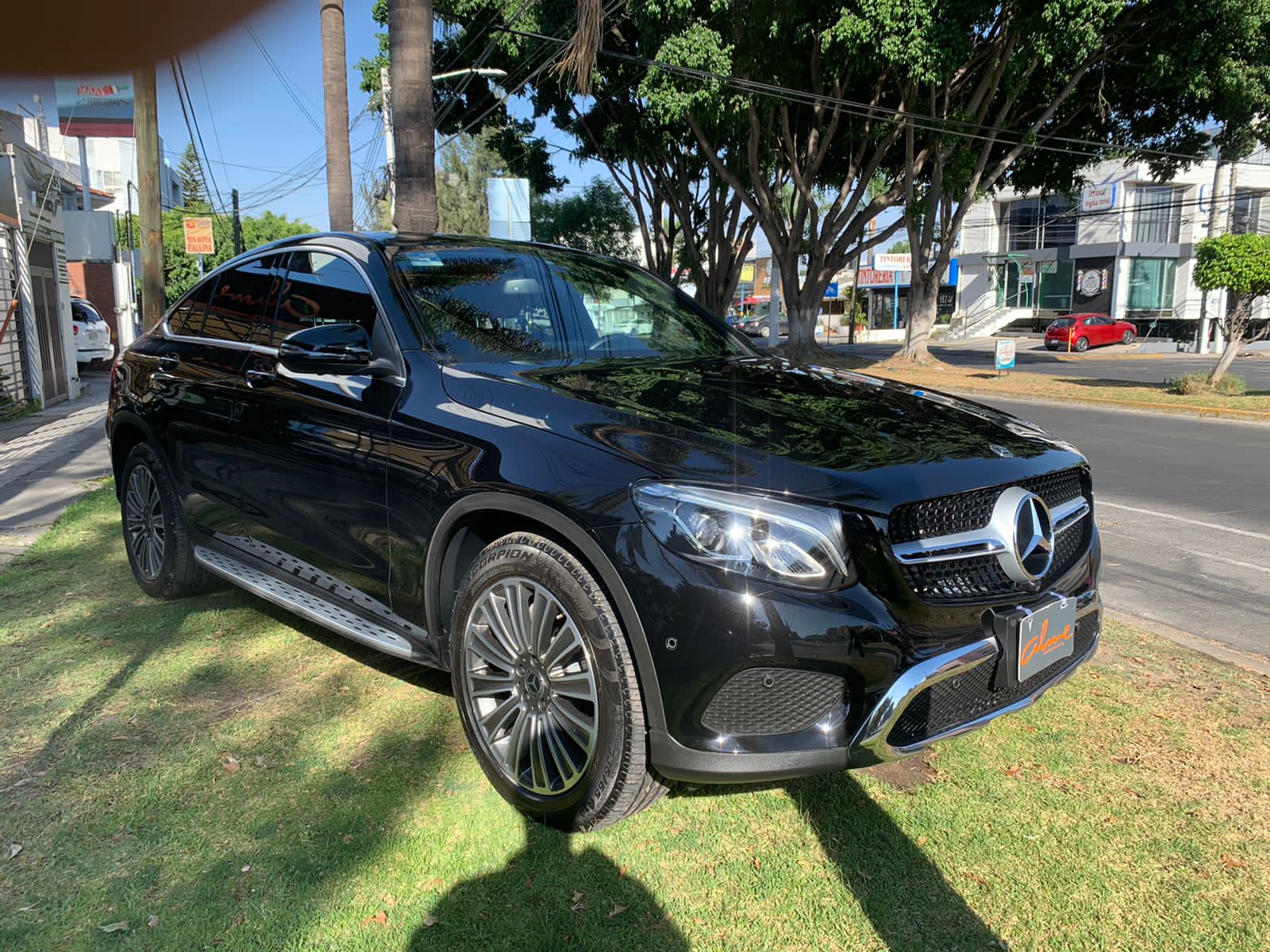 MERCEDES-BENZ GLC300 AVANTGARDE 2019 NEGRA