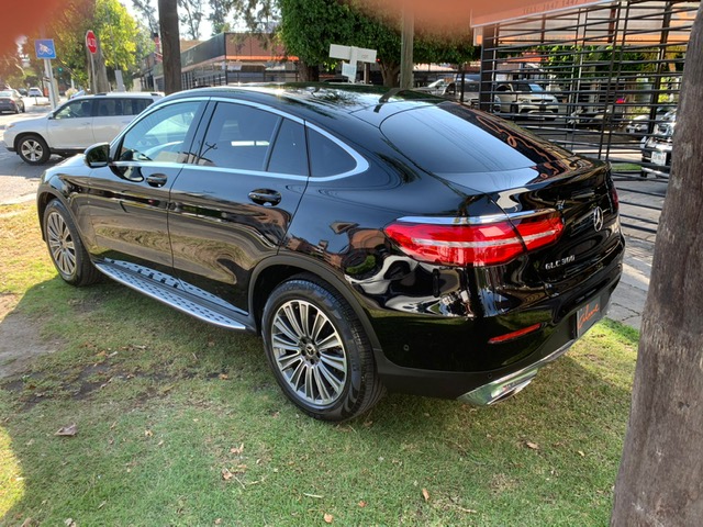 MERCEDES-BENZ GLC300 AVANTGARDE 2019 NEGRA