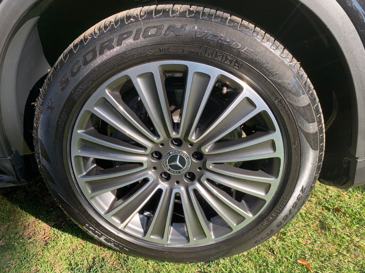 MERCEDES-BENZ GLC300 AVANTGARDE 2019 NEGRA