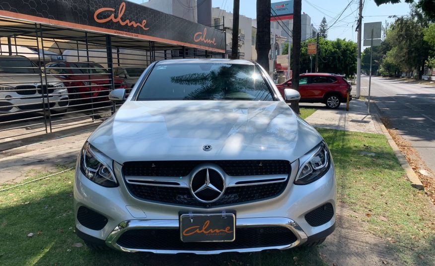 MERCEDES-BENZ GLC350E COUPE HIBRIDO PLATA 2019