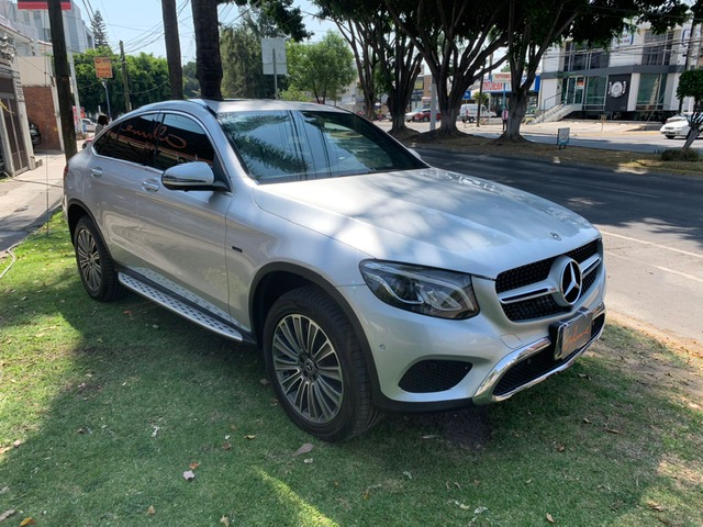MERCEDES-BENZ GLC350E COUPE HIBRIDO PLATA 2019