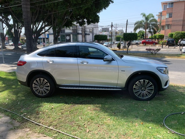 MERCEDES-BENZ GLC350E COUPE HIBRIDO PLATA 2019