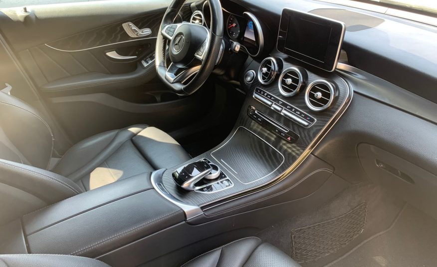 MERCEDES-BENZ GLC350E COUPE HIBRIDO PLATA 2019