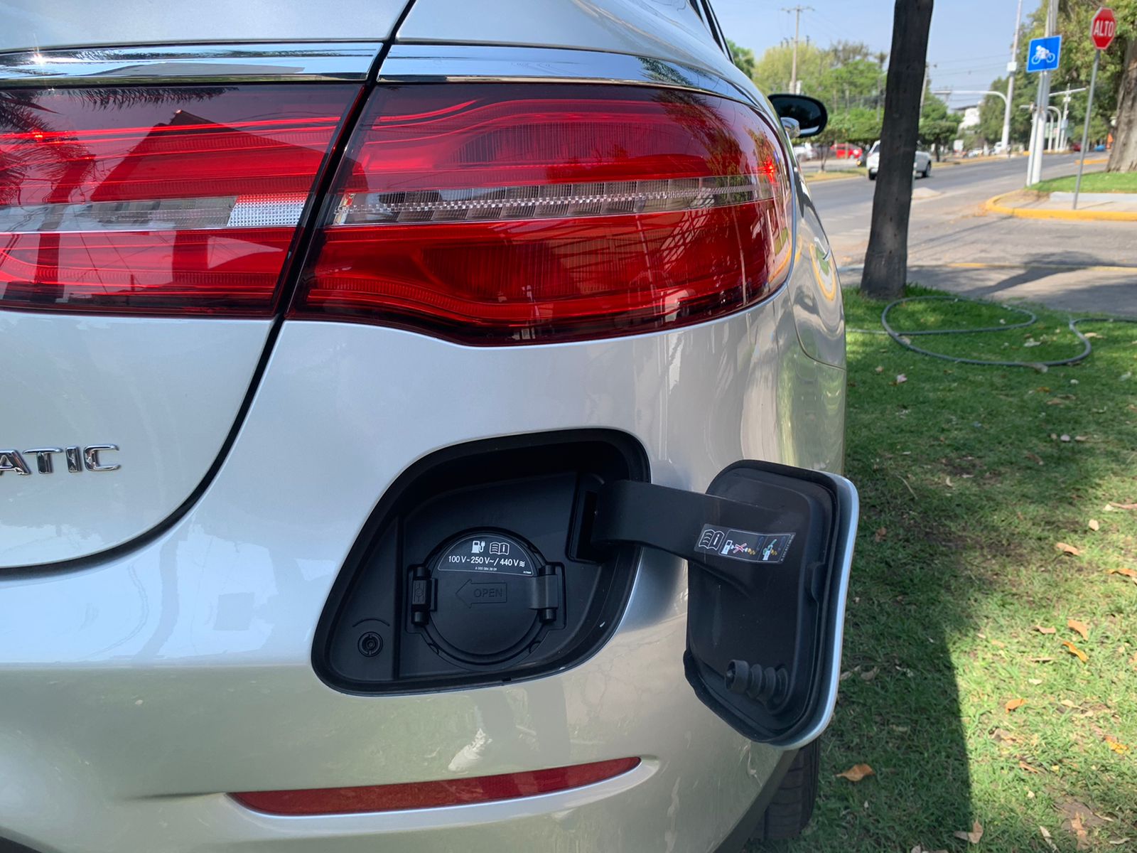MERCEDES-BENZ GLC350E COUPE HIBRIDO PLATA 2019