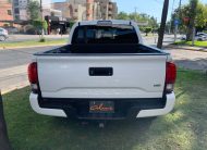 TOYOTA TACOMA 4X4 2018 BLANCO