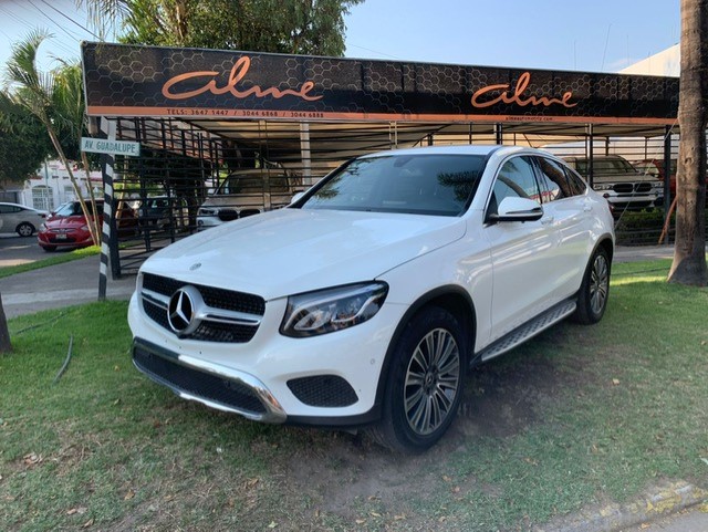 MERCEDES BENZ GLC300 COUPE AVANTGARDE
