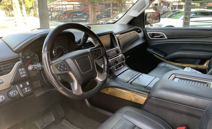 GMC YUKON DENALI 2017 PLATA